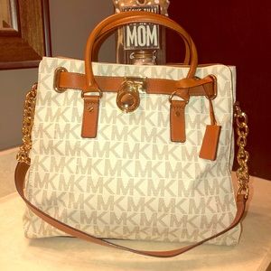 Michael Kors purse